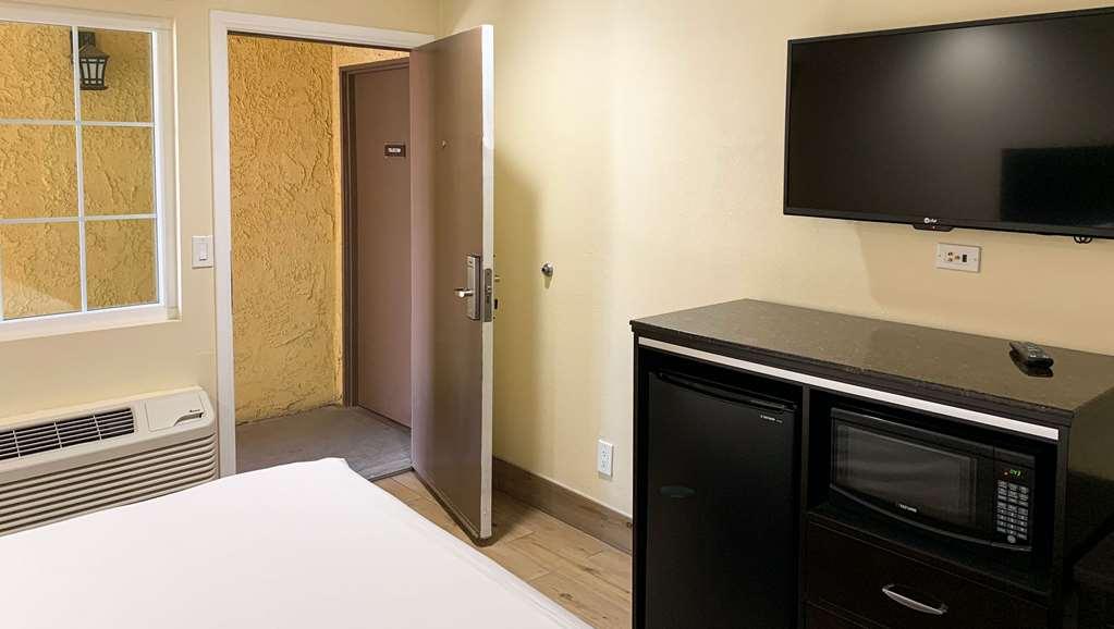 Colton Inn Room photo